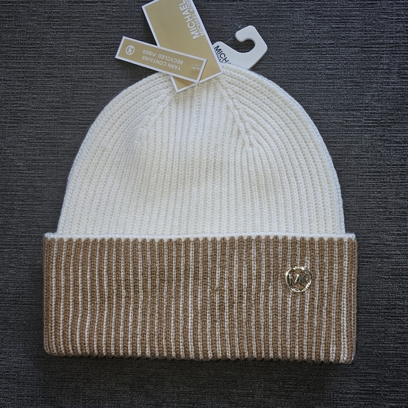 Michael Kors Women's colorblocked  Plaited Fisherman Rib Cuff Beanie Winter hat - Picture 11 of 11